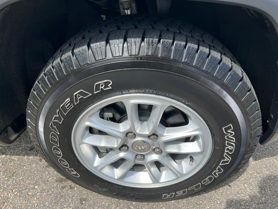 2019 Jeep Grand Cherokee Altitude 4x4, available for sale in South Windsor, Connecticut | Mike And Tony Auto Sales, Inc. South Windsor, Connecticut 2019 Jeep Grand Cherokee Altitude 4x4, available for sale in South Windsor, Connecticut | Mike And Tony Auto Sales, Inc. South Windsor, Connecticut