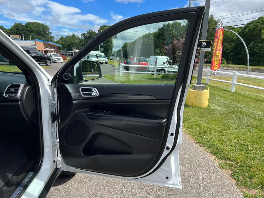 2019 Jeep Grand Cherokee Altitude 4x4, available for sale in South Windsor, Connecticut | Mike And Tony Auto Sales, Inc. South Windsor, Connecticut 2019 Jeep Grand Cherokee Altitude 4x4, available for sale in South Windsor, Connecticut | Mike And Tony Auto Sales, Inc. South Windsor, Connecticut