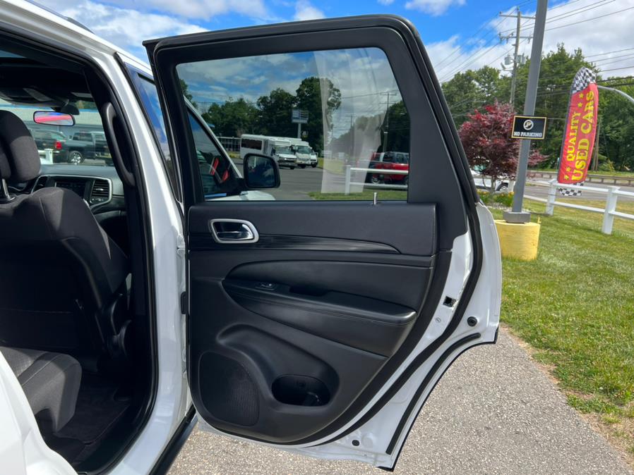 2019 Jeep Grand Cherokee Altitude 4x4, available for sale in South Windsor, Connecticut | Mike And Tony Auto Sales, Inc. South Windsor, Connecticut 2019 Jeep Grand Cherokee Altitude 4x4, available for sale in South Windsor, Connecticut | Mike And Tony Auto Sales, Inc. South Windsor, Connecticut