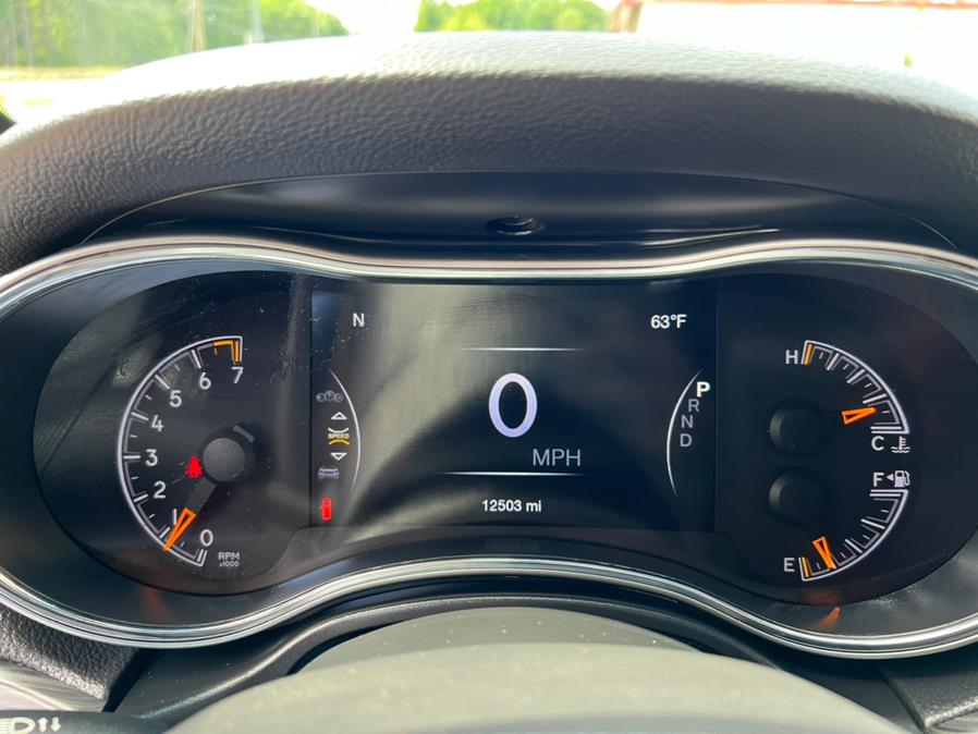2019 Jeep Grand Cherokee Altitude 4x4, available for sale in South Windsor, Connecticut | Mike And Tony Auto Sales, Inc. South Windsor, Connecticut 2019 Jeep Grand Cherokee Altitude 4x4, available for sale in South Windsor, Connecticut | Mike And Tony Auto Sales, Inc. South Windsor, Connecticut