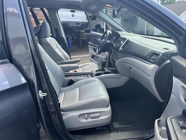 Used Honda Pilot EX-L 2017 | Blasius of Danbury. Danbury, Connecticut Used Honda Pilot EX-L 2017 | Blasius of Danbury. Danbury, Connecticut