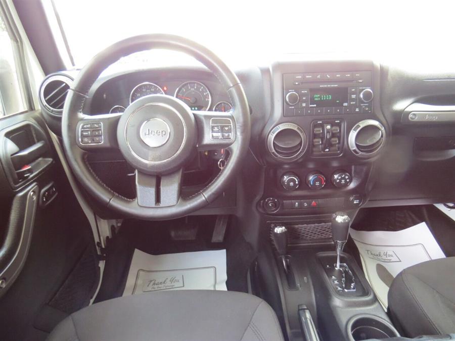 Used Jeep Wrangler Unlimited Sport S 4x4 4dr SUV 2017 | Lake City Exports Inc. Auburn, Maine Used Jeep Wrangler Unlimited Sport S 4x4 4dr SUV 2017 | Lake City Exports Inc. Auburn, Maine
