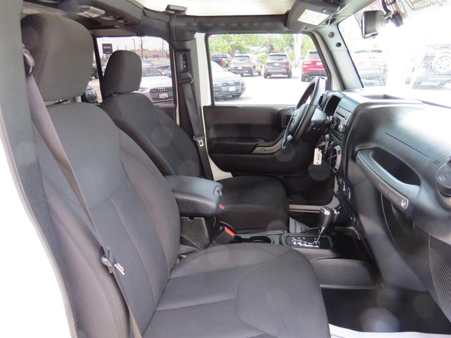 Used Jeep Wrangler Unlimited Sport S 4x4 4dr SUV 2017 | Lake City Exports Inc. Auburn, Maine Used Jeep Wrangler Unlimited Sport S 4x4 4dr SUV 2017 | Lake City Exports Inc. Auburn, Maine