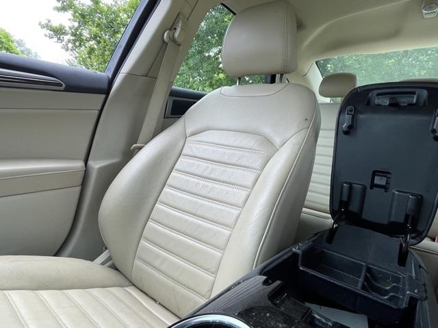 Used Ford Fusion SE 2015 | Blasius Federal Road. Brookfield, Connecticut Used Ford Fusion SE 2015 | Blasius Federal Road. Brookfield, Connecticut