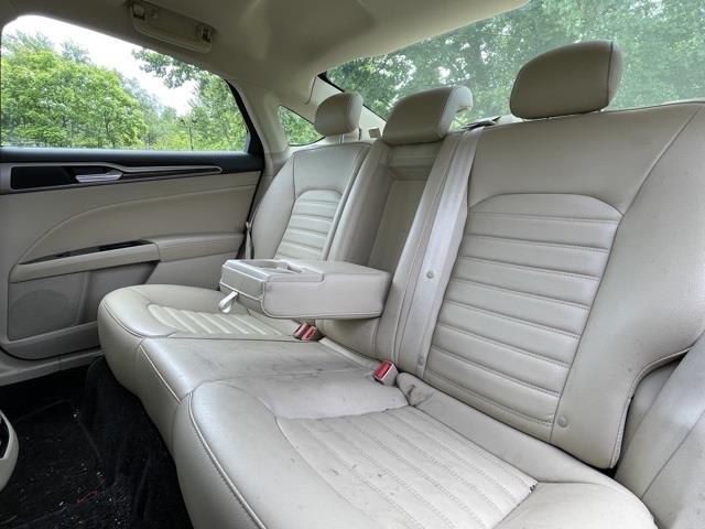 Used Ford Fusion SE 2015 | Blasius Federal Road. Brookfield, Connecticut Used Ford Fusion SE 2015 | Blasius Federal Road. Brookfield, Connecticut