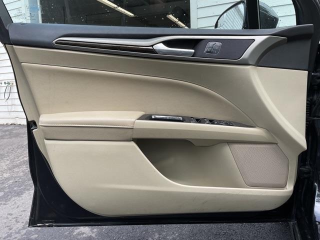 Used Ford Fusion SE 2015 | Blasius Federal Road. Brookfield, Connecticut Used Ford Fusion SE 2015 | Blasius Federal Road. Brookfield, Connecticut