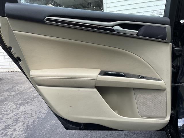 Used Ford Fusion SE 2015 | Blasius Federal Road. Brookfield, Connecticut Used Ford Fusion SE 2015 | Blasius Federal Road. Brookfield, Connecticut