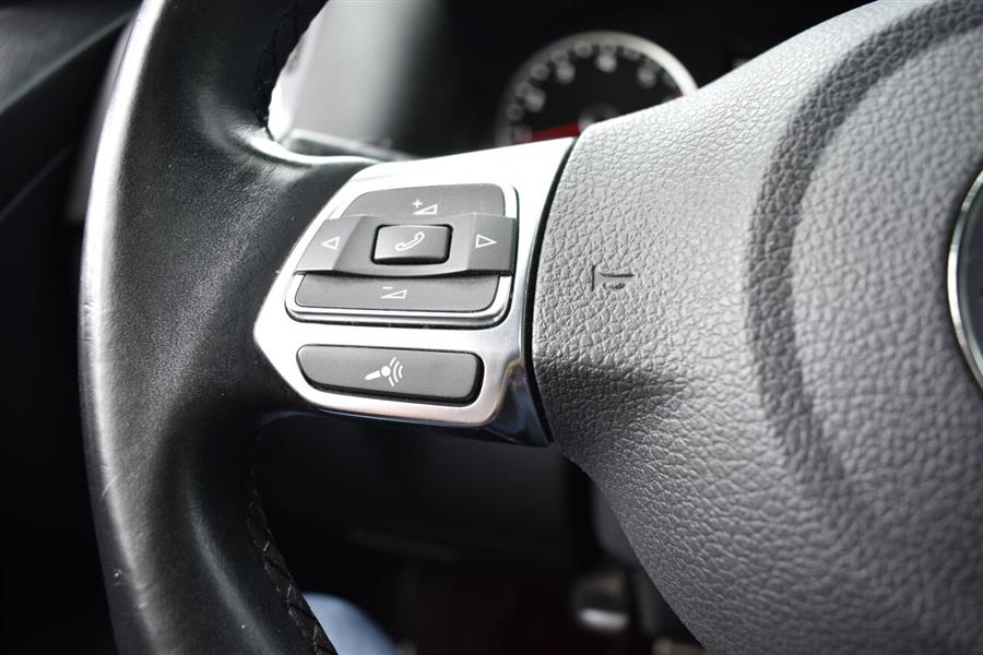 2014 Volkswagen Tiguan S 4dr SUV 6A, available for sale in Great Neck, New York | Camy Cars. Great Neck, New York 2014 Volkswagen Tiguan S 4dr SUV 6A, available for sale in Great Neck, New York | Camy Cars. Great Neck, New York