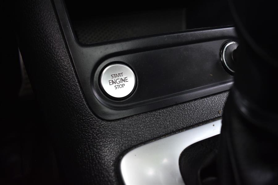 2014 Volkswagen Tiguan S 4dr SUV 6A, available for sale in Great Neck, New York | Camy Cars. Great Neck, New York 2014 Volkswagen Tiguan S 4dr SUV 6A, available for sale in Great Neck, New York | Camy Cars. Great Neck, New York
