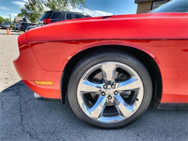 2014 Dodge Challenger SXT, available for sale in Stratford, Connecticut | Wiz Leasing Inc. Stratford, Connecticut 2014 Dodge Challenger SXT, available for sale in Stratford, Connecticut | Wiz Leasing Inc. Stratford, Connecticut