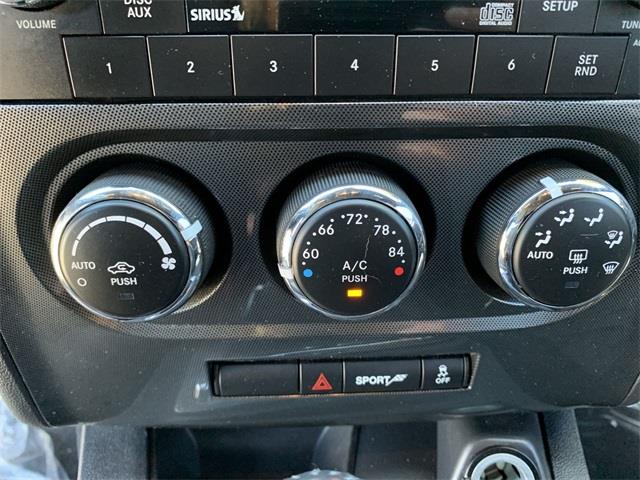 2014 Dodge Challenger SXT, available for sale in Stratford, Connecticut | Wiz Leasing Inc. Stratford, Connecticut 2014 Dodge Challenger SXT, available for sale in Stratford, Connecticut | Wiz Leasing Inc. Stratford, Connecticut