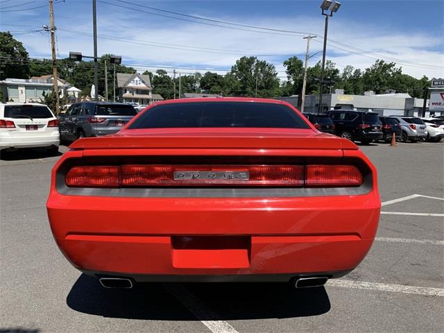 2014 Dodge Challenger SXT, available for sale in Stratford, Connecticut | Wiz Leasing Inc. Stratford, Connecticut 2014 Dodge Challenger SXT, available for sale in Stratford, Connecticut | Wiz Leasing Inc. Stratford, Connecticut