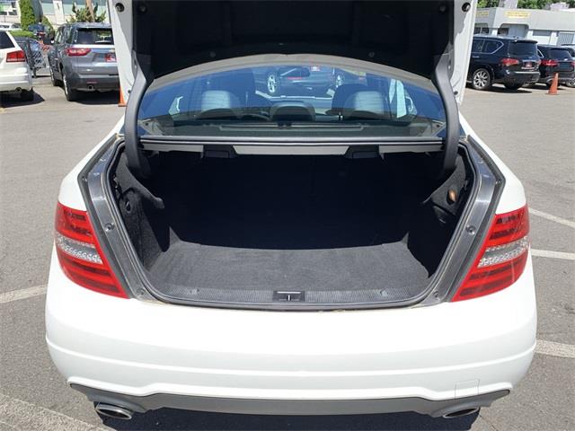 Used Mercedes-benz C-class C 300 2013 | Wiz Leasing Inc. Stratford, Connecticut Used Mercedes-benz C-class C 300 2013 | Wiz Leasing Inc. Stratford, Connecticut
