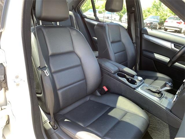 Used Mercedes-benz C-class C 300 2013 | Wiz Leasing Inc. Stratford, Connecticut Used Mercedes-benz C-class C 300 2013 | Wiz Leasing Inc. Stratford, Connecticut