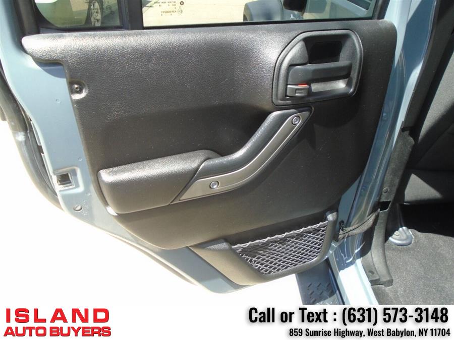 Used Jeep Wrangler Unlimited Sport 4x4 4dr SUV 2015 | Island Auto Buyers. West Babylon, New York Used Jeep Wrangler Unlimited Sport 4x4 4dr SUV 2015 | Island Auto Buyers. West Babylon, New York