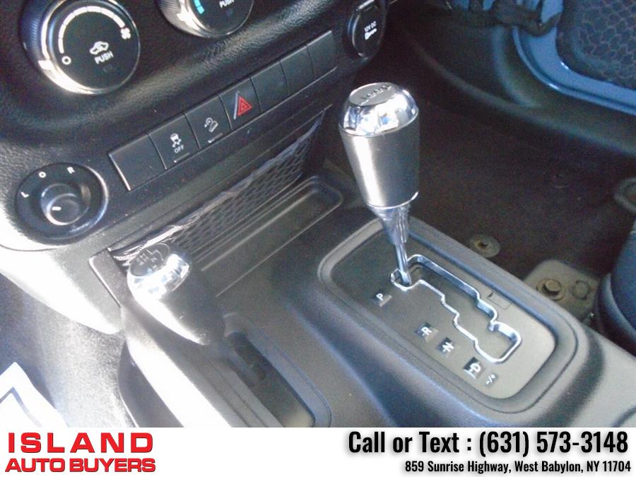 Used Jeep Wrangler Unlimited Sport 4x4 4dr SUV 2015 | Island Auto Buyers. West Babylon, New York Used Jeep Wrangler Unlimited Sport 4x4 4dr SUV 2015 | Island Auto Buyers. West Babylon, New York