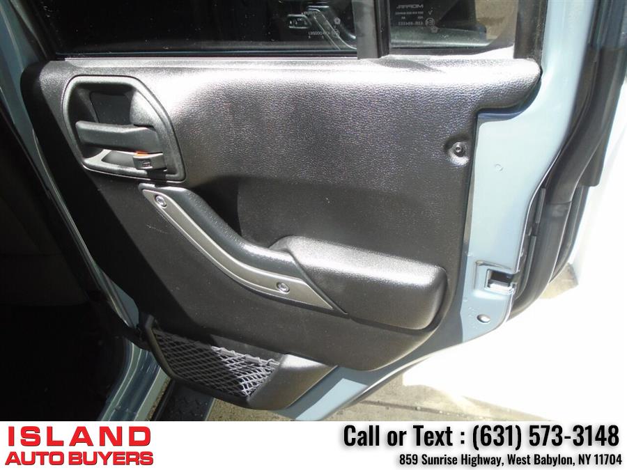 Used Jeep Wrangler Unlimited Sport 4x4 4dr SUV 2015 | Island Auto Buyers. West Babylon, New York Used Jeep Wrangler Unlimited Sport 4x4 4dr SUV 2015 | Island Auto Buyers. West Babylon, New York
