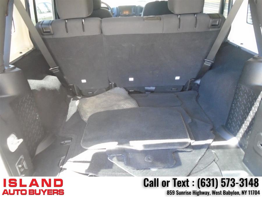 Used Jeep Wrangler Unlimited Sport 4x4 4dr SUV 2015 | Island Auto Buyers. West Babylon, New York Used Jeep Wrangler Unlimited Sport 4x4 4dr SUV 2015 | Island Auto Buyers. West Babylon, New York