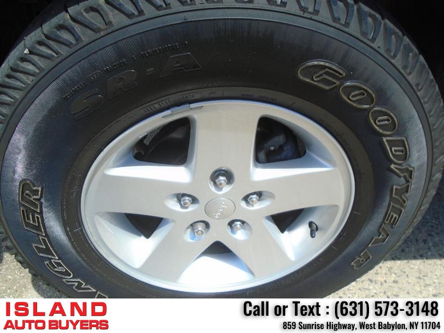 Used Jeep Wrangler Unlimited Sport 4x4 4dr SUV 2015 | Island Auto Buyers. West Babylon, New York Used Jeep Wrangler Unlimited Sport 4x4 4dr SUV 2015 | Island Auto Buyers. West Babylon, New York