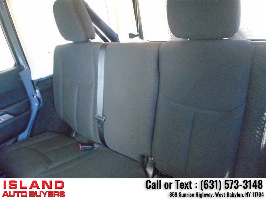 Used Jeep Wrangler Unlimited Sport 4x4 4dr SUV 2015 | Island Auto Buyers. West Babylon, New York Used Jeep Wrangler Unlimited Sport 4x4 4dr SUV 2015 | Island Auto Buyers. West Babylon, New York