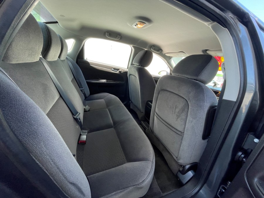 Used Chevrolet Impala 4dr Sdn LS Fleet 2011 | Green Light Auto. Corona, California Used Chevrolet Impala 4dr Sdn LS Fleet 2011 | Green Light Auto. Corona, California