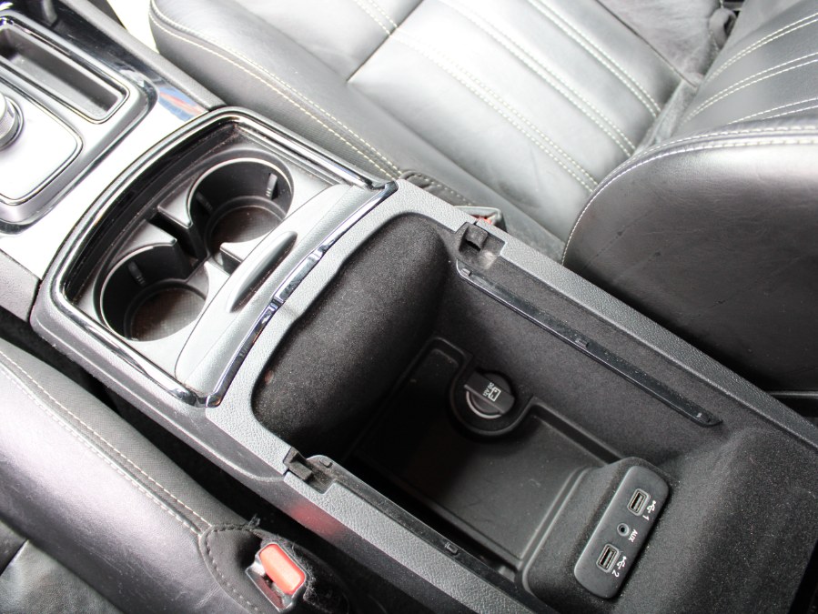 Used Chrysler 300 S 2019 | Auto Expo Ent Inc.. Great Neck, New York Used Chrysler 300 S 2019 | Auto Expo Ent Inc.. Great Neck, New York