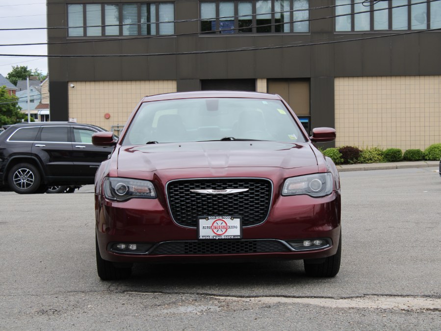 Used Chrysler 300 S 2019 | Auto Expo Ent Inc.. Great Neck, New York