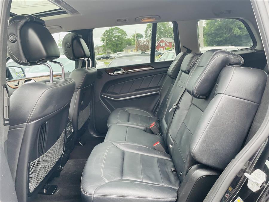 2015 Mercedes-Benz GL-Class 4MATIC 4dr GL 550, available for sale in Amityville, New York | Sunrise Auto Outlet. Amityville, New York 2015 Mercedes-Benz GL-Class 4MATIC 4dr GL 550, available for sale in Amityville, New York | Sunrise Auto Outlet. Amityville, New York
