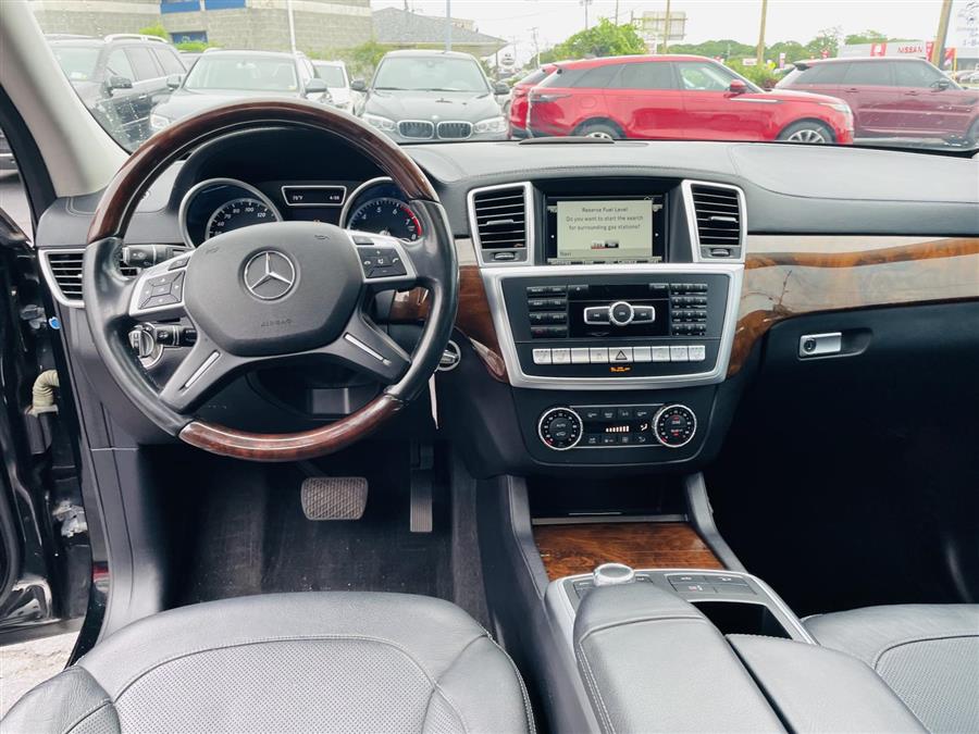 2015 Mercedes-Benz GL-Class 4MATIC 4dr GL 550, available for sale in Amityville, New York | Sunrise Auto Outlet. Amityville, New York 2015 Mercedes-Benz GL-Class 4MATIC 4dr GL 550, available for sale in Amityville, New York | Sunrise Auto Outlet. Amityville, New York