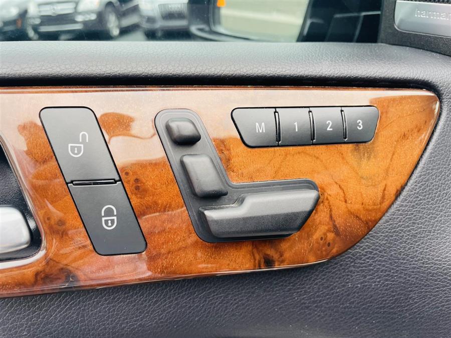 2015 Mercedes-Benz GL-Class 4MATIC 4dr GL 550, available for sale in Amityville, New York | Sunrise Auto Outlet. Amityville, New York 2015 Mercedes-Benz GL-Class 4MATIC 4dr GL 550, available for sale in Amityville, New York | Sunrise Auto Outlet. Amityville, New York