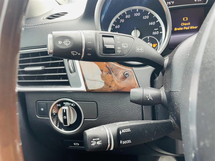 2015 Mercedes-Benz GL-Class 4MATIC 4dr GL 550, available for sale in Amityville, New York | Sunrise Auto Outlet. Amityville, New York 2015 Mercedes-Benz GL-Class 4MATIC 4dr GL 550, available for sale in Amityville, New York | Sunrise Auto Outlet. Amityville, New York