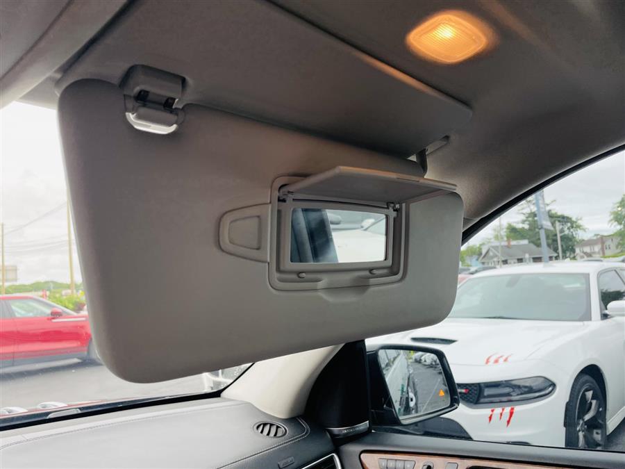 2015 Mercedes-Benz GL-Class 4MATIC 4dr GL 550, available for sale in Amityville, New York | Sunrise Auto Outlet. Amityville, New York 2015 Mercedes-Benz GL-Class 4MATIC 4dr GL 550, available for sale in Amityville, New York | Sunrise Auto Outlet. Amityville, New York