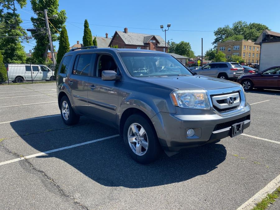 2011 Honda Pilot 4WD 4dr EX-L, available for sale in Hartford, Connecticut | Mecca Auto LLC. Hartford, Connecticut 2011 Honda Pilot 4WD 4dr EX-L, available for sale in Hartford, Connecticut | Mecca Auto LLC. Hartford, Connecticut