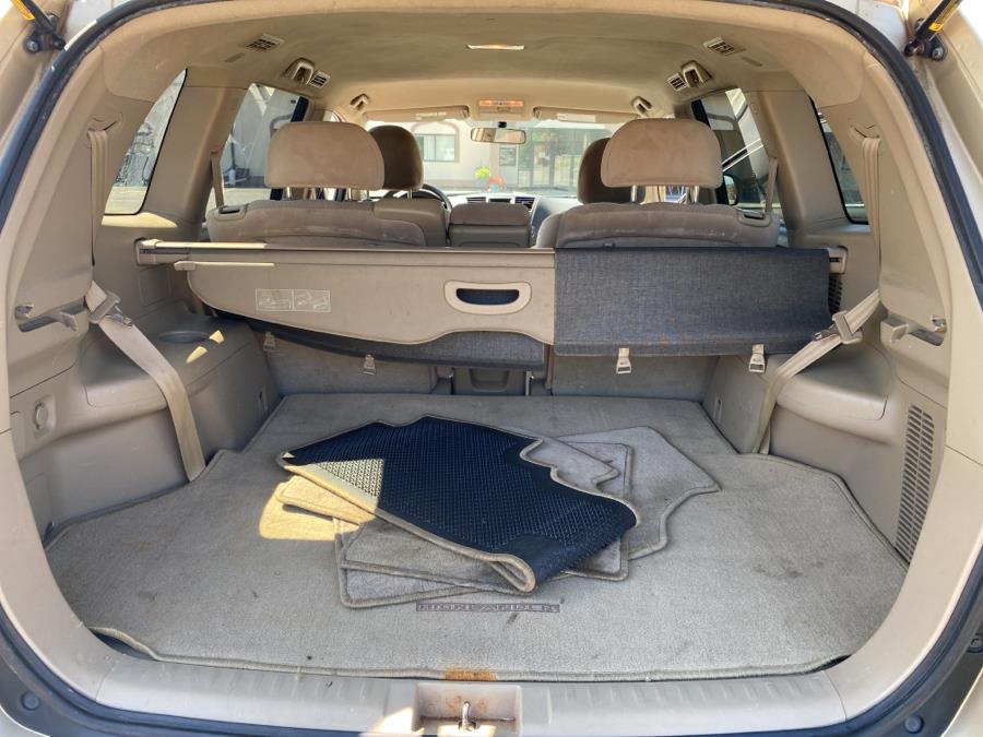 2008 Toyota Highlander 4WD 4dr Base, available for sale in Hartford, Connecticut | Mecca Auto LLC. Hartford, Connecticut 2008 Toyota Highlander 4WD 4dr Base, available for sale in Hartford, Connecticut | Mecca Auto LLC. Hartford, Connecticut