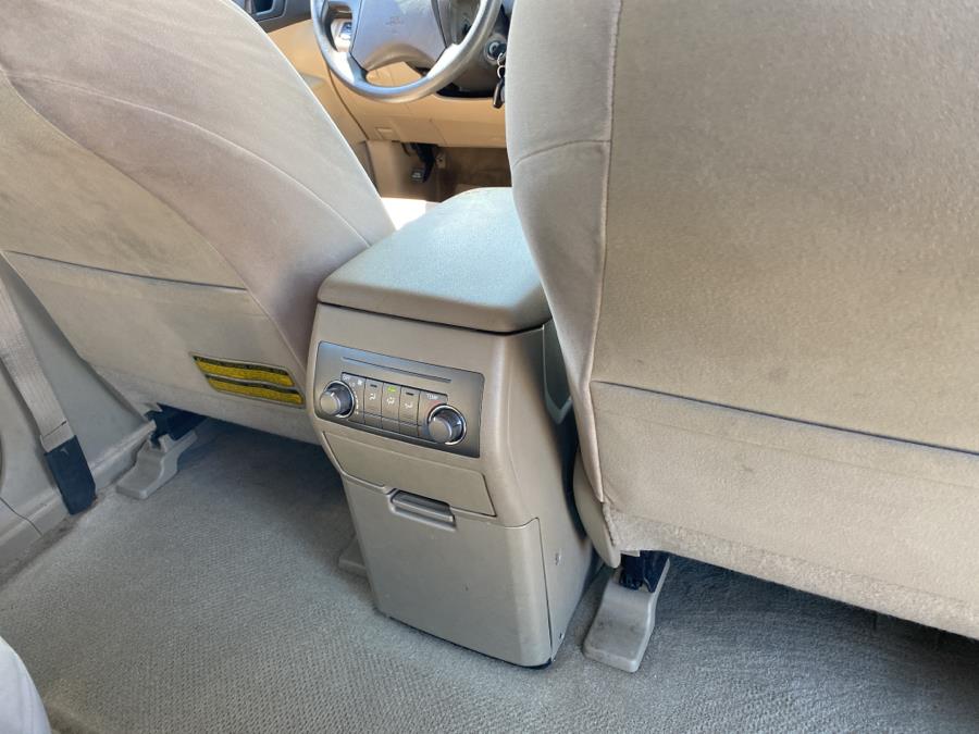 2008 Toyota Highlander 4WD 4dr Base, available for sale in Hartford, Connecticut | Mecca Auto LLC. Hartford, Connecticut 2008 Toyota Highlander 4WD 4dr Base, available for sale in Hartford, Connecticut | Mecca Auto LLC. Hartford, Connecticut