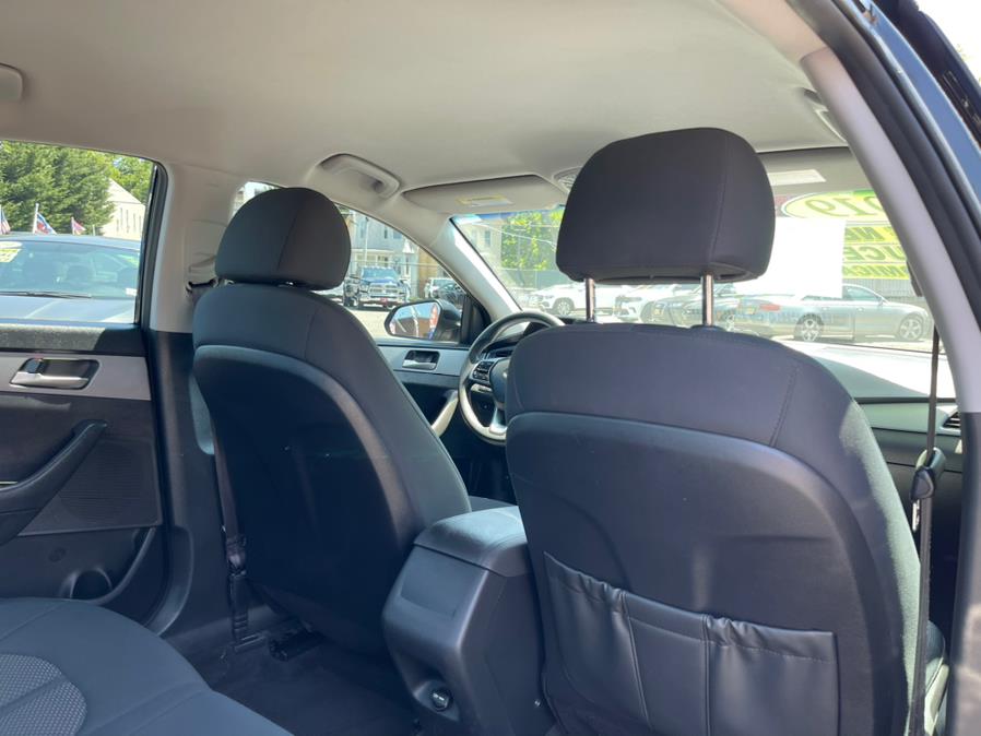 2019 Hyundai Sonata SE 2.4L, available for sale in Irvington , New Jersey | Auto Haus of Irvington Corp. Irvington , New Jersey 2019 Hyundai Sonata SE 2.4L, available for sale in Irvington , New Jersey | Auto Haus of Irvington Corp. Irvington , New Jersey