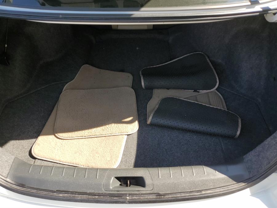 Used Honda Accord Sdn 4dr I4 Auto LX 2009 | L.I. Auto Gallery. Islip, New York Used Honda Accord Sdn 4dr I4 Auto LX 2009 | L.I. Auto Gallery. Islip, New York