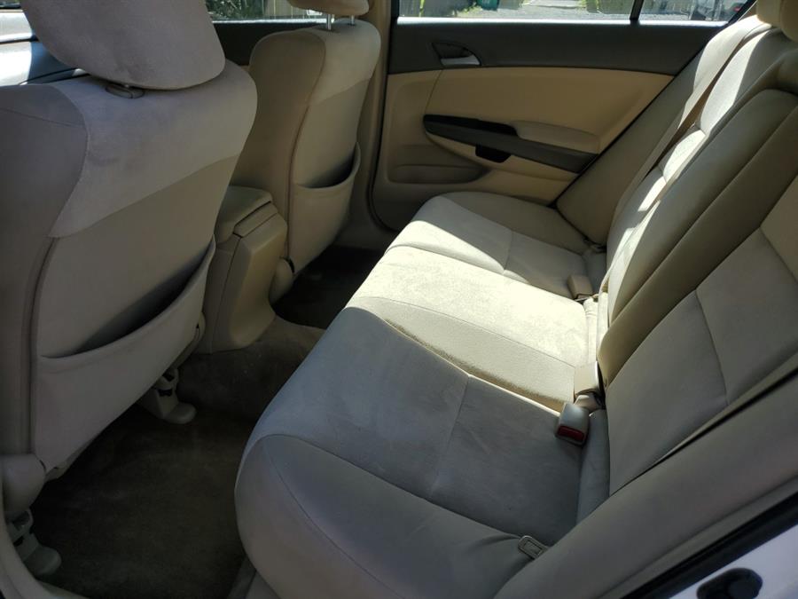 Used Honda Accord Sdn 4dr I4 Auto LX 2009 | L.I. Auto Gallery. Islip, New York Used Honda Accord Sdn 4dr I4 Auto LX 2009 | L.I. Auto Gallery. Islip, New York