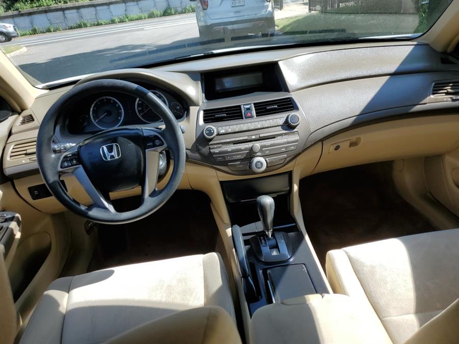 Used Honda Accord Sdn 4dr I4 Auto LX 2009 | L.I. Auto Gallery. Islip, New York Used Honda Accord Sdn 4dr I4 Auto LX 2009 | L.I. Auto Gallery. Islip, New York