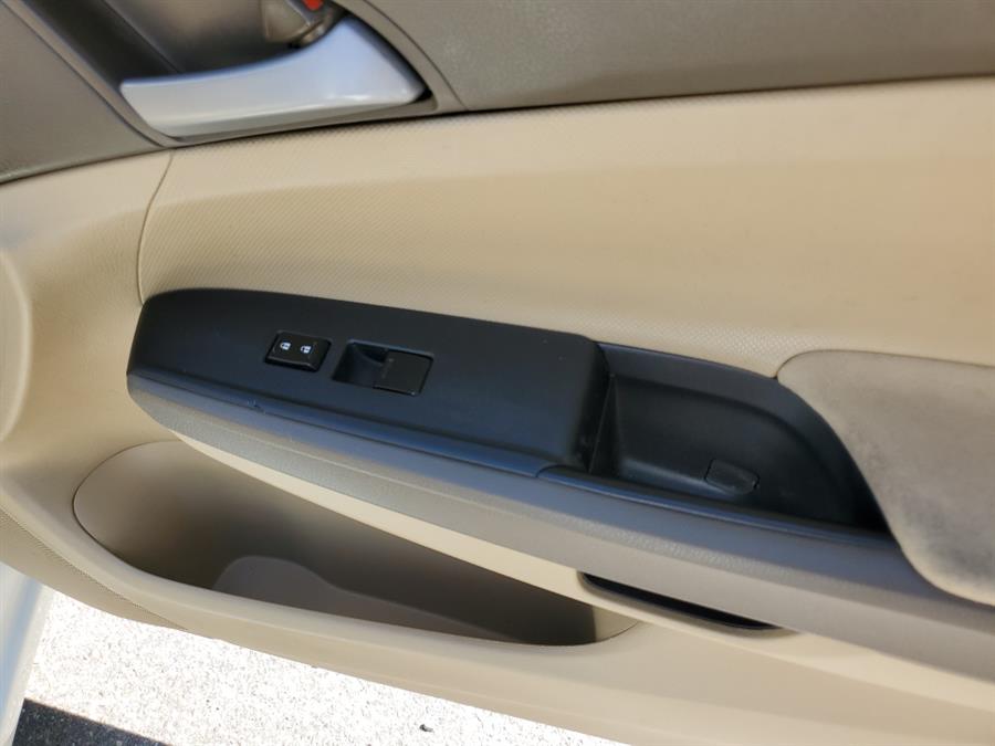 Used Honda Accord Sdn 4dr I4 Auto LX 2009 | L.I. Auto Gallery. Islip, New York Used Honda Accord Sdn 4dr I4 Auto LX 2009 | L.I. Auto Gallery. Islip, New York
