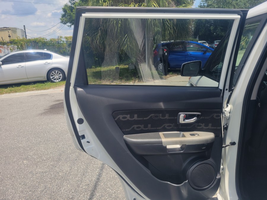 Used Kia Soul 5dr Wgn Auto + 2012 | Ideal Auto Sales. Orlando, Florida Used Kia Soul 5dr Wgn Auto + 2012 | Ideal Auto Sales. Orlando, Florida