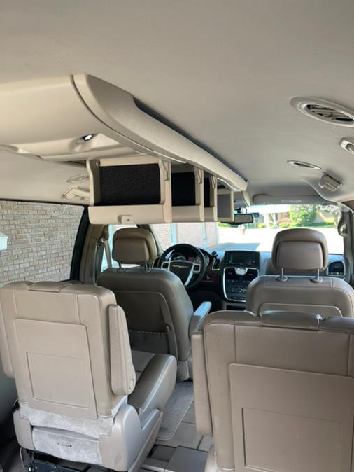 2014 Chrysler Town & Country 4dr Wgn Touring-L 30th Anniversary, available for sale in New Britain, Connecticut | Supreme Automotive. New Britain, Connecticut 2014 Chrysler Town & Country 4dr Wgn Touring-L 30th Anniversary, available for sale in New Britain, Connecticut | Supreme Automotive. New Britain, Connecticut