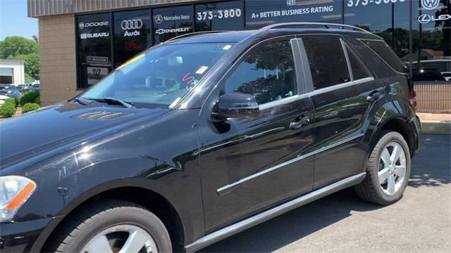 2011 Mercedes-benz M-class ML 350, available for sale in Stratford, Connecticut | Wiz Leasing Inc. Stratford, Connecticut 2011 Mercedes-benz M-class ML 350, available for sale in Stratford, Connecticut | Wiz Leasing Inc. Stratford, Connecticut
