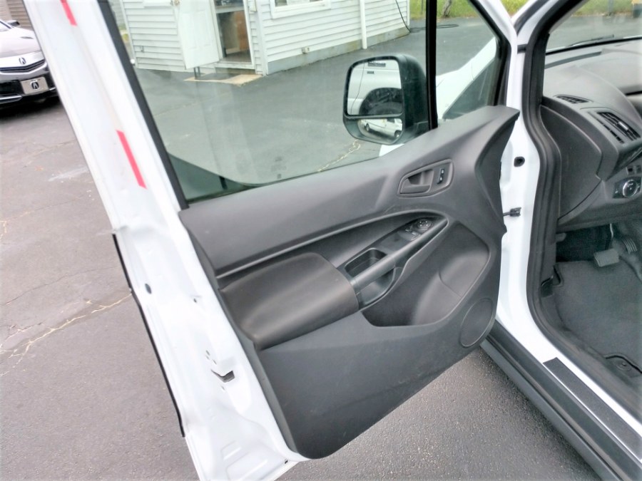 2017 Ford TRANSIT CONNECT EXT CARGO VAN XL LWB w/Rear Symmetrical Doors, available for sale in COPIAGUE, New York | Warwick Auto Sales Inc. COPIAGUE, New York 2017 Ford TRANSIT CONNECT EXT CARGO VAN XL LWB w/Rear Symmetrical Doors, available for sale in COPIAGUE, New York | Warwick Auto Sales Inc. COPIAGUE, New York