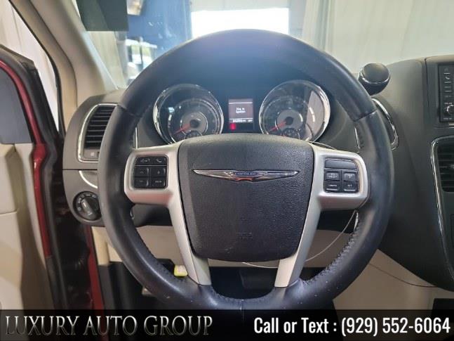 Used Chrysler Town & Country 4dr Wgn Touring 2015 | Luxury Auto Group. Bronx, New York Used Chrysler Town & Country 4dr Wgn Touring 2015 | Luxury Auto Group. Bronx, New York