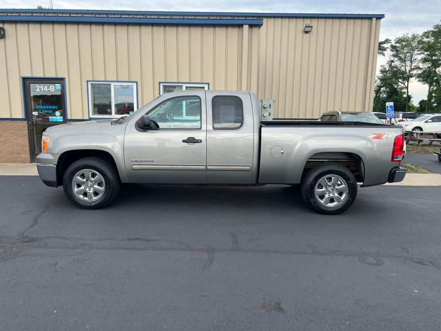 2013 GMC Sierra 1500 4WD Ext Cab 143.5" SLE, available for sale in East Windsor, Connecticut | Century Auto And Truck. East Windsor, Connecticut