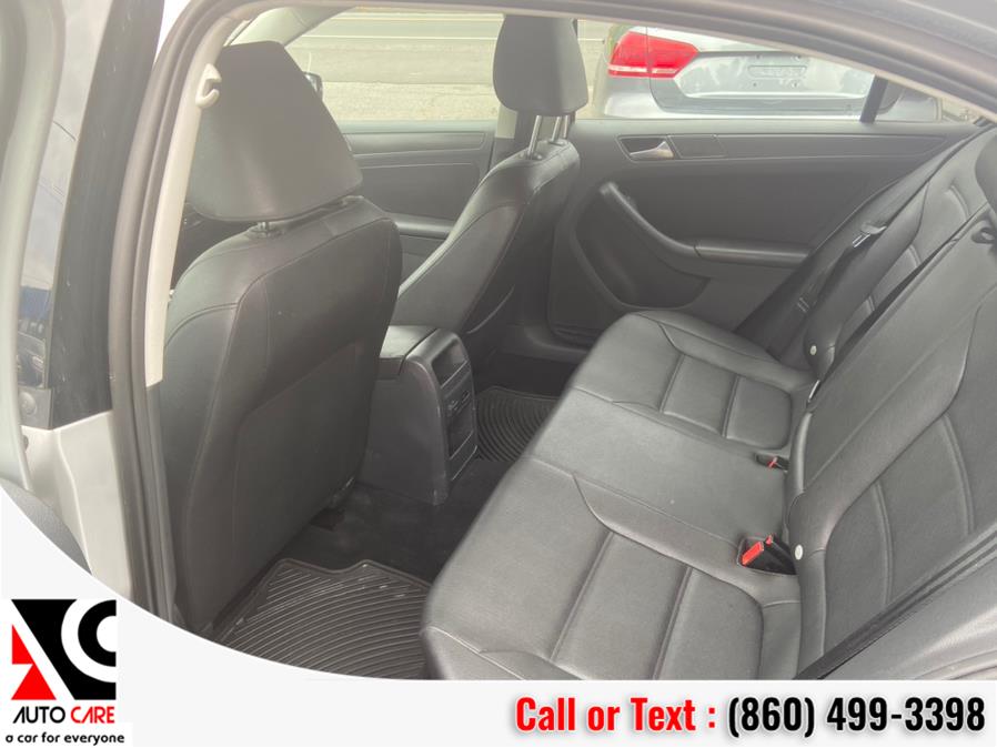 2012 Volkswagen Jetta Sedan 4dr Manual SE w/Convenience & Sunroof PZEV, available for sale in Vernon , Connecticut | Auto Care Motors. Vernon , Connecticut 2012 Volkswagen Jetta Sedan 4dr Manual SE w/Convenience & Sunroof PZEV, available for sale in Vernon , Connecticut | Auto Care Motors. Vernon , Connecticut