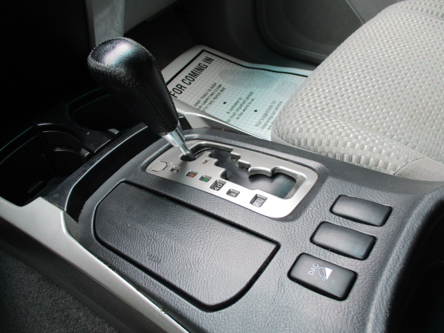 Used Toyota 4Runner SR5 4WD 3rd Row 2006 | Cos Central Auto. Meriden, Connecticut Used Toyota 4Runner SR5 4WD 3rd Row 2006 | Cos Central Auto. Meriden, Connecticut