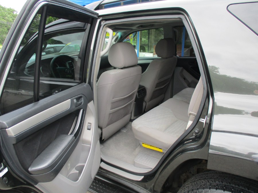 Used Toyota 4Runner SR5 4WD 3rd Row 2006 | Cos Central Auto. Meriden, Connecticut Used Toyota 4Runner SR5 4WD 3rd Row 2006 | Cos Central Auto. Meriden, Connecticut