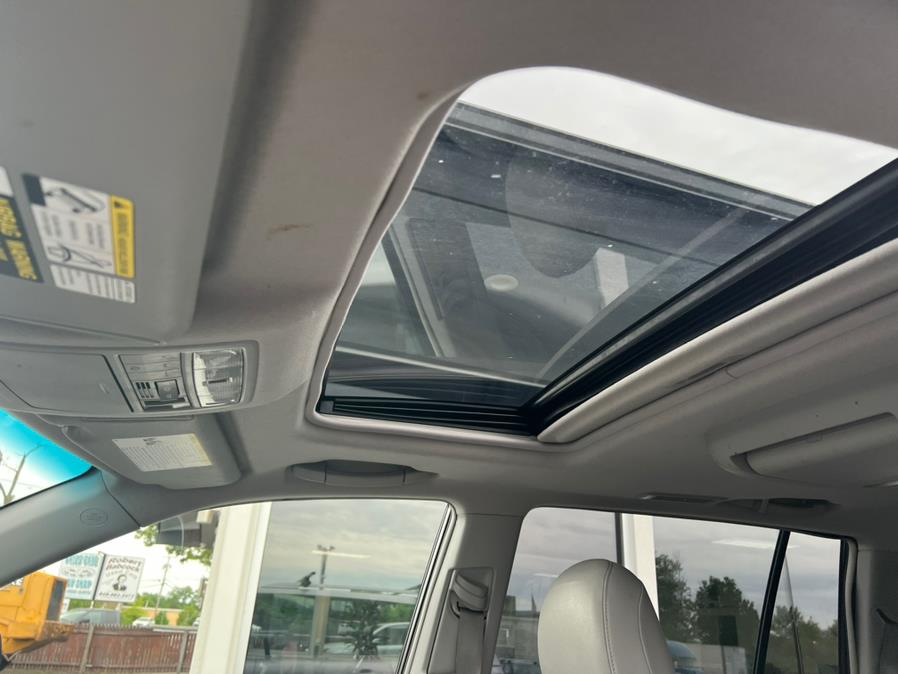 Used Toyota Highlander Hybrid 4WD 4dr Limited w/3rd Row 2008 | Prestige Pre-Owned Motors Inc. New Windsor, New York Used Toyota Highlander Hybrid 4WD 4dr Limited w/3rd Row 2008 | Prestige Pre-Owned Motors Inc. New Windsor, New York